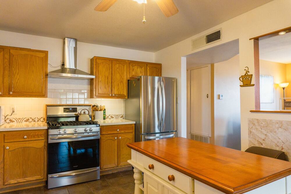 Photo of Kitchen in Alamogordo