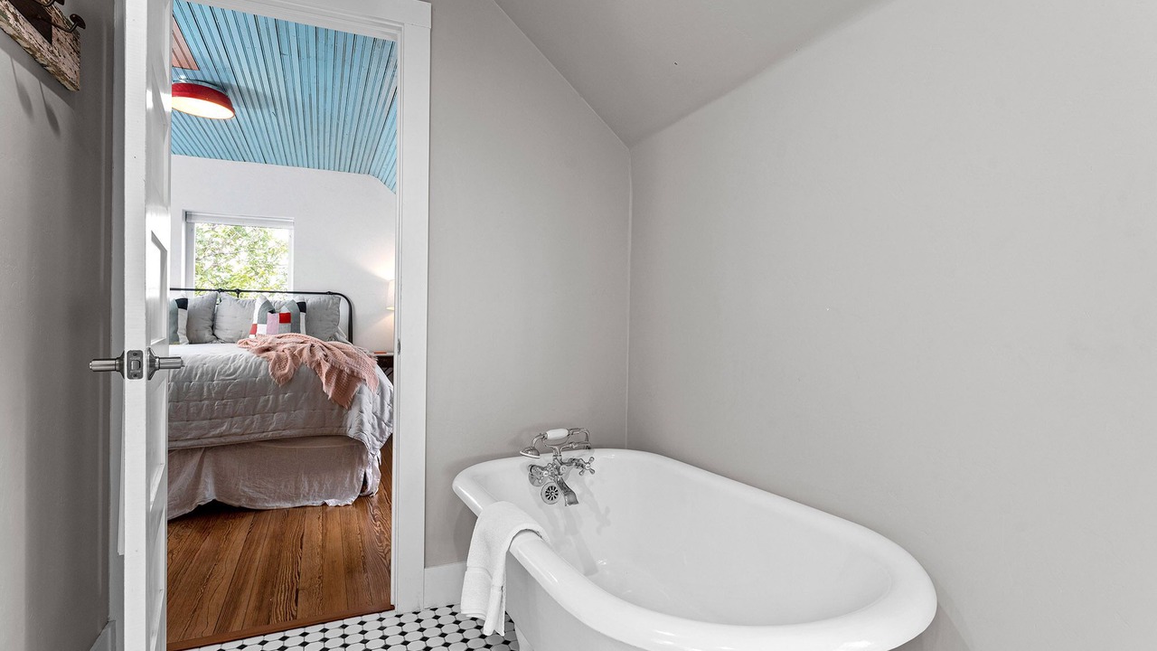 Photo of Bathroom in Harper