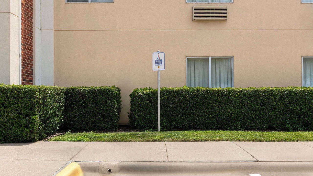 Photo of Others in Grapevine