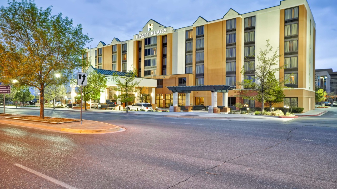 Photo of Outdoor in Uptown