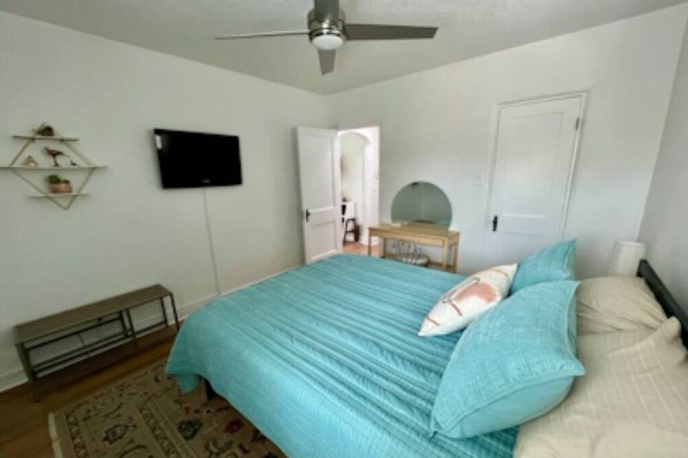 Photo of Bedroom in Nob Hill