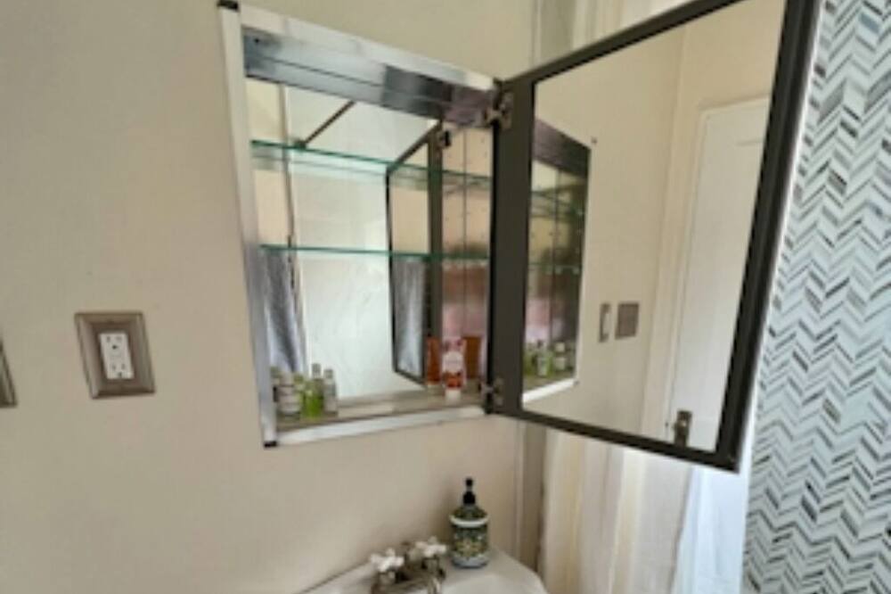 Photo of Bathroom in Nob Hill