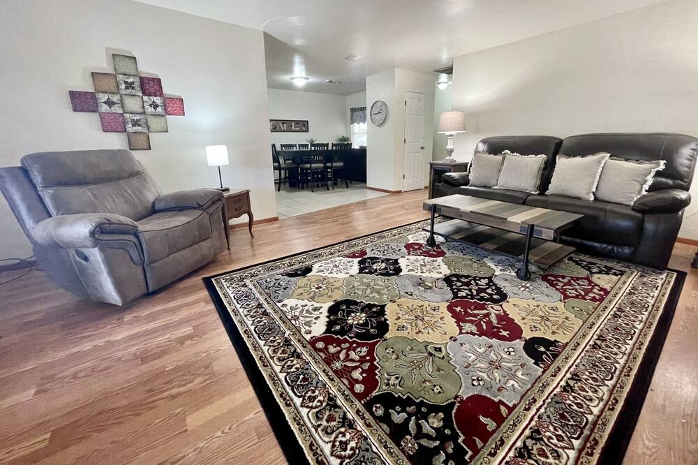 Photo of Livingroom in Artesia