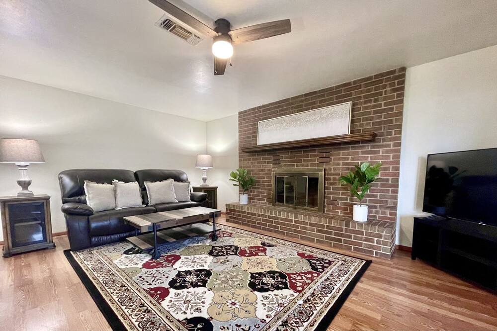 Photo of Livingroom in Artesia