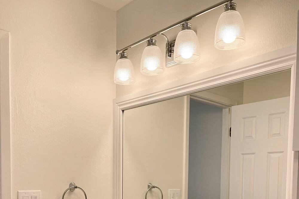 Photo of Bathroom in Artesia