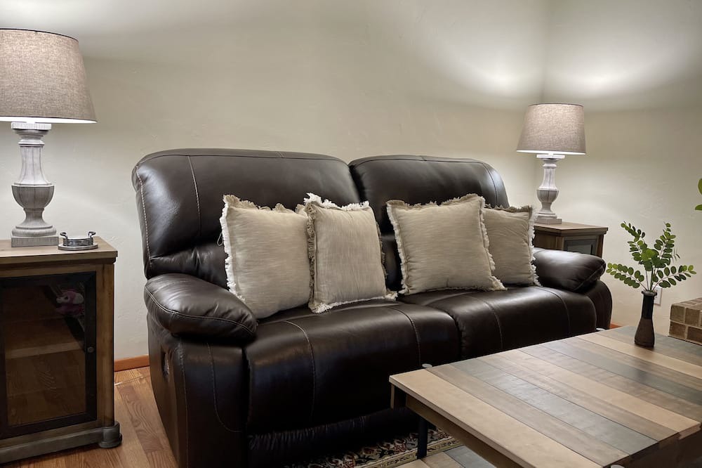 Photo of Livingroom in Artesia