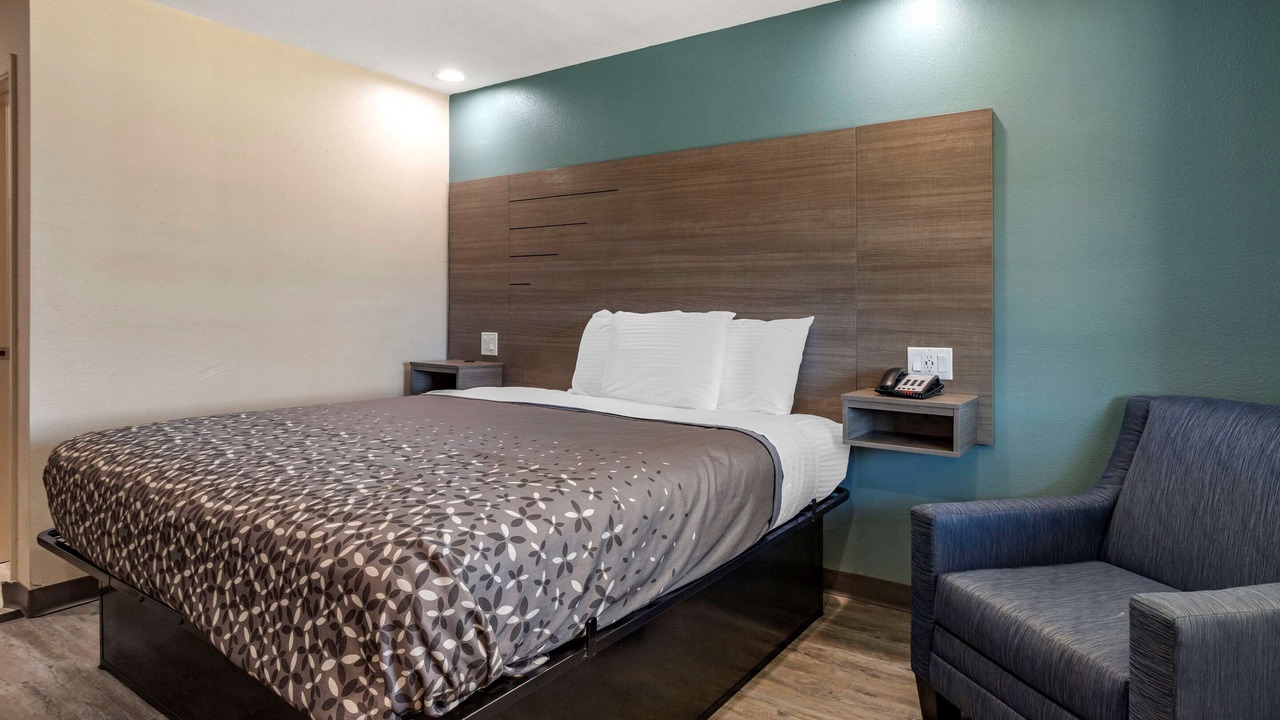 Photo of Bedroom in Caldwell