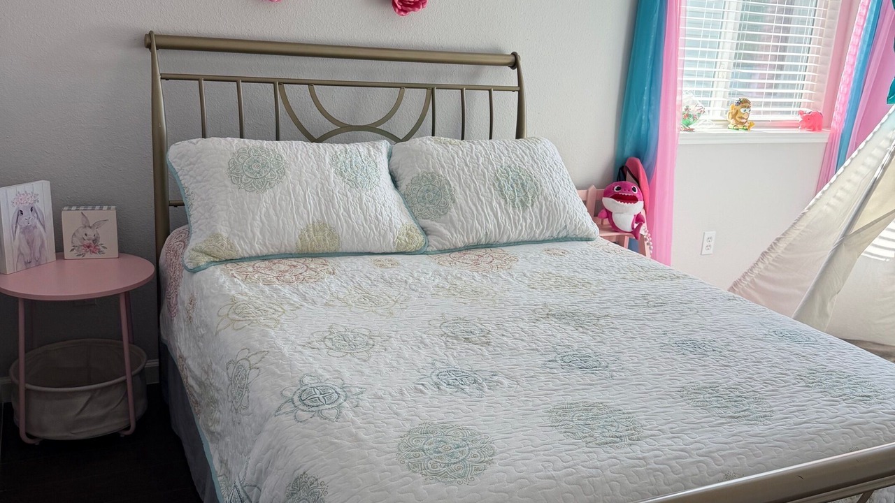 Photo of Bedroom in Ederville
