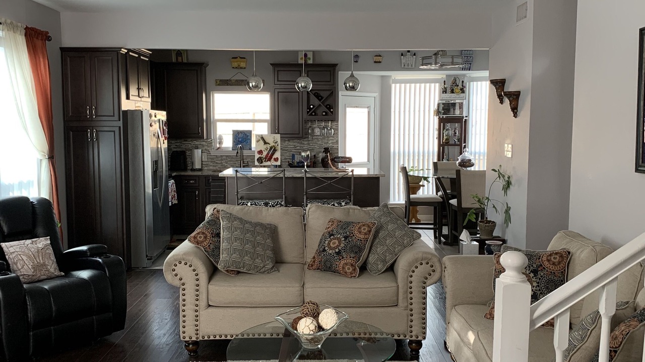 Photo of Livingroom in Ederville