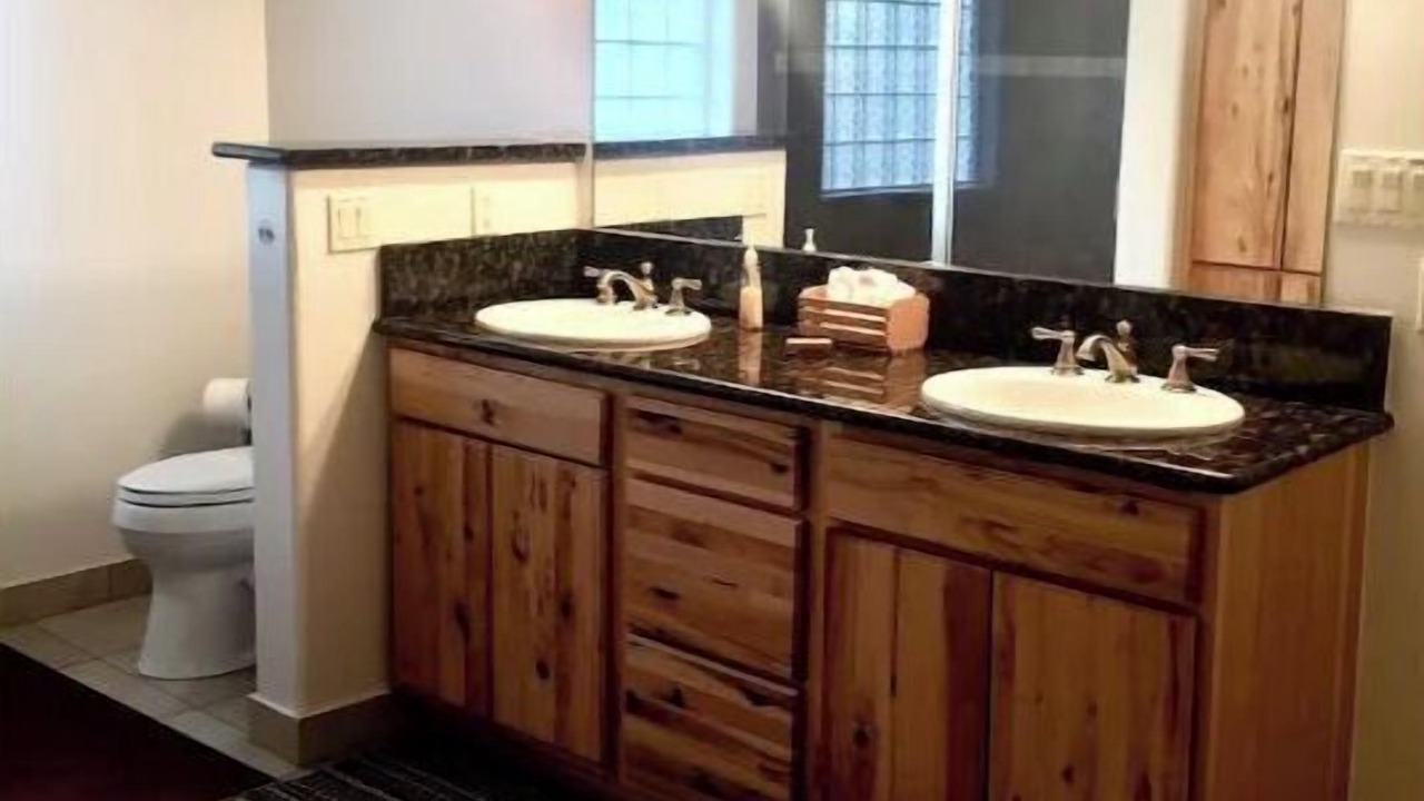 Photo of Bathroom in Ruidoso