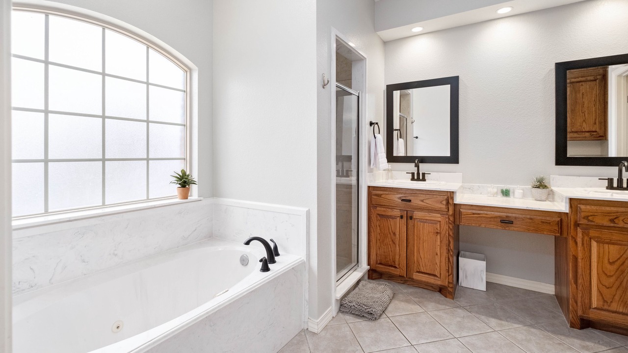 Photo of Bathroom in Canyon
