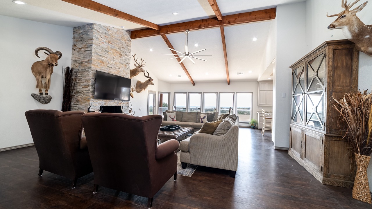 Photo of Livingroom in Lampasas