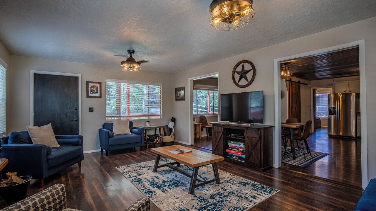 Photo of Livingroom in Cloudcroft