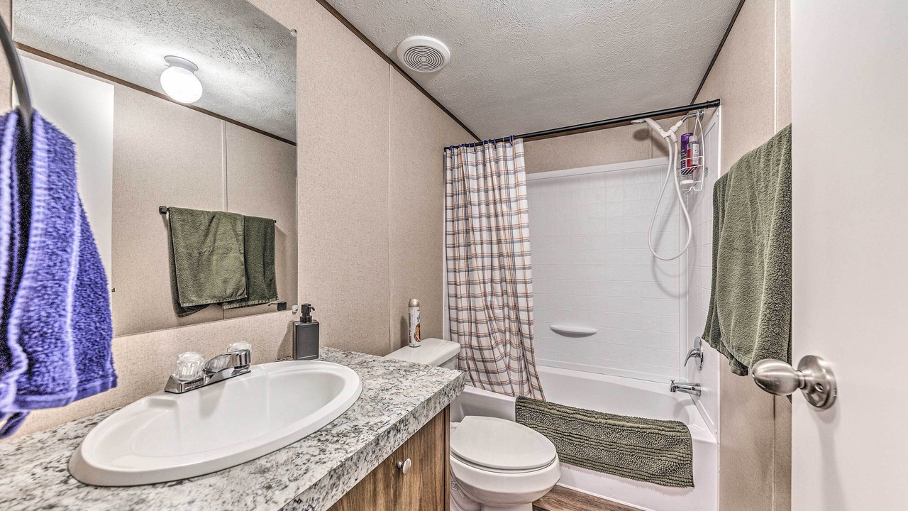 Photo of Bathroom in Ruidoso Downs