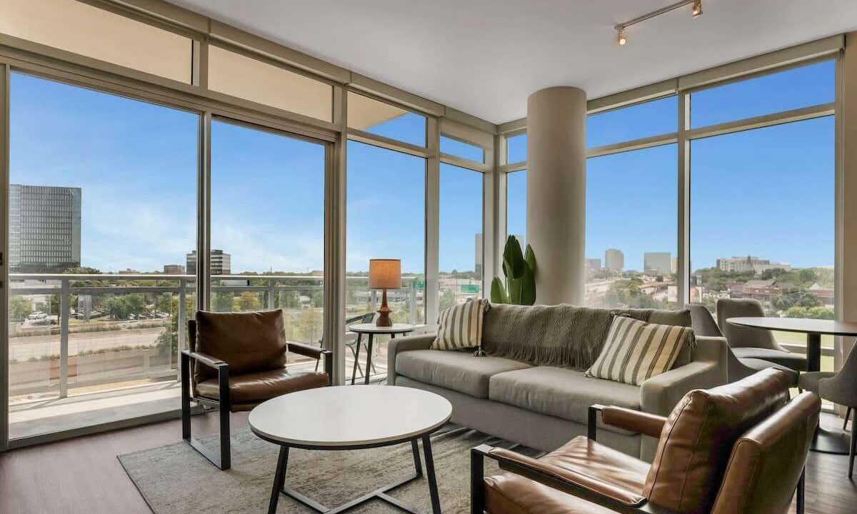 Photo of Livingroom in North Dallas