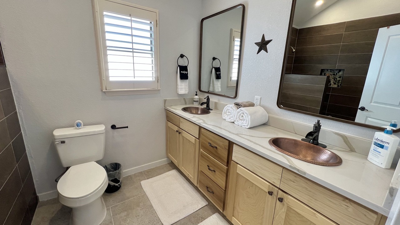 Photo of Bathroom in Biggs Field