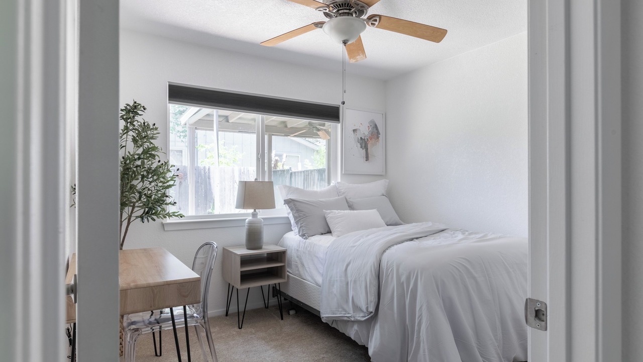 Photo of Bedroom in McNeil