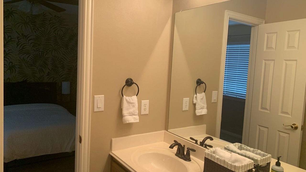 Photo of Bathroom in Oak Point