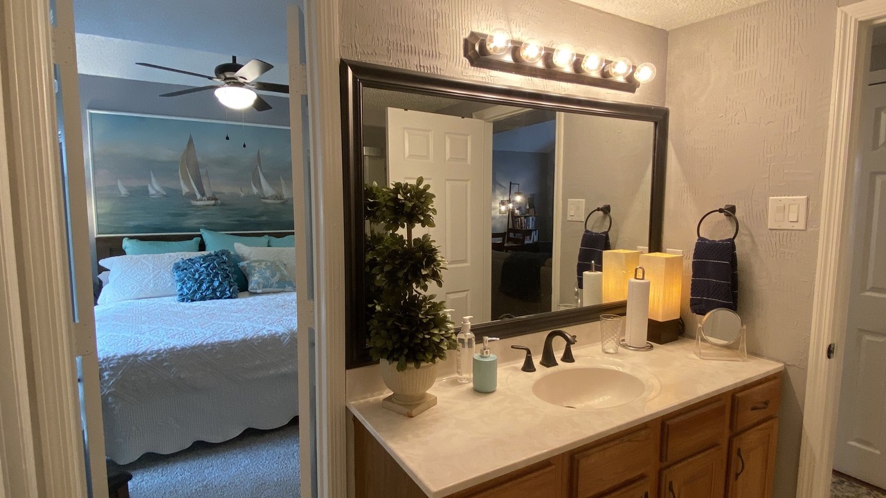 Photo of Bathroom in Tool