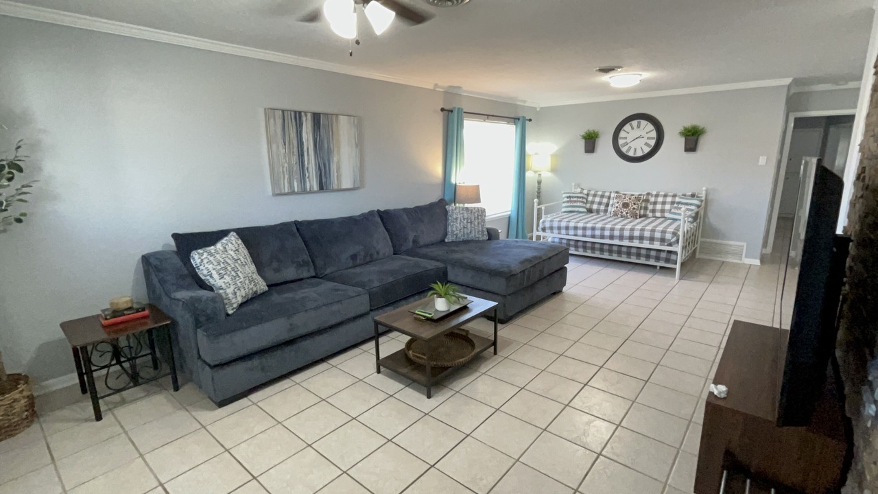 Photo of Livingroom in South Side