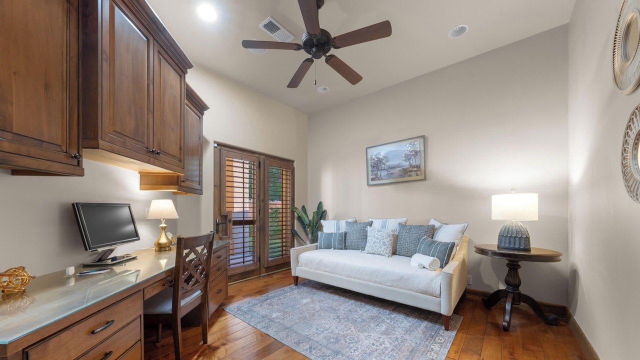 Photo of Livingroom in Albuquerque