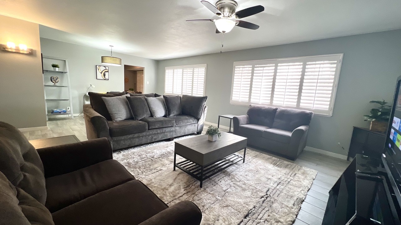 Photo of Livingroom in Biggs Field
