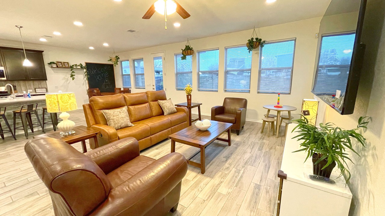 Photo of Livingroom in Wells Branch