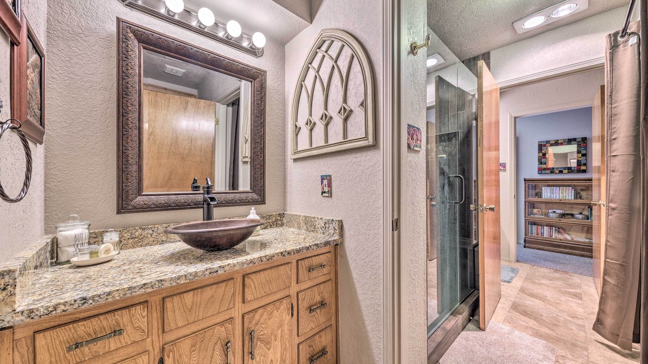 Photo of Bathroom in Ruidoso