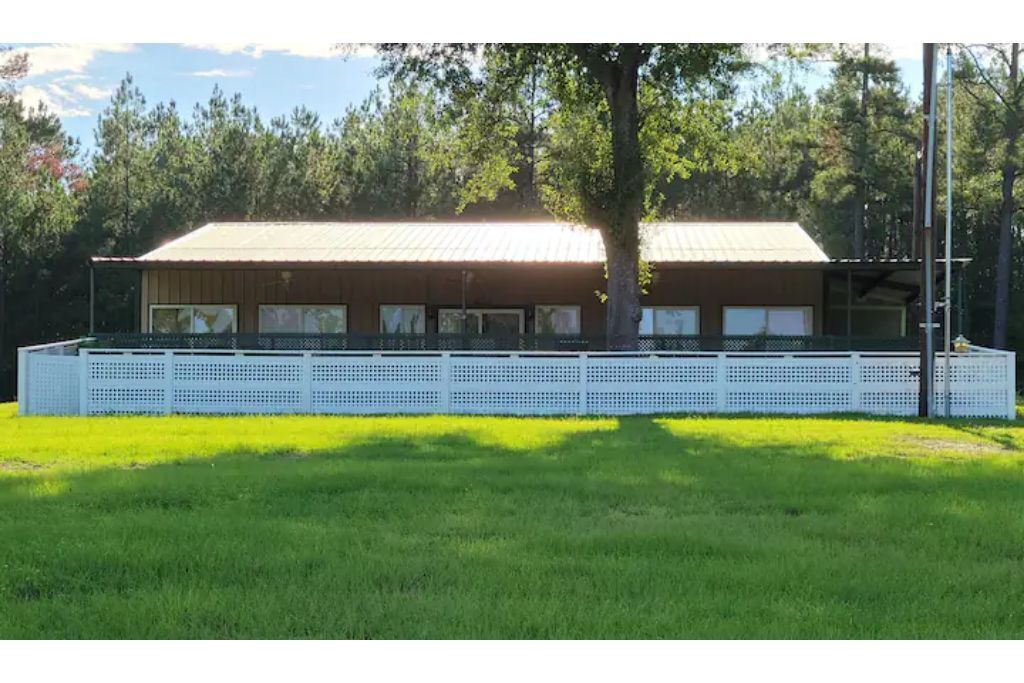 Photo of Outdoor in Pennington