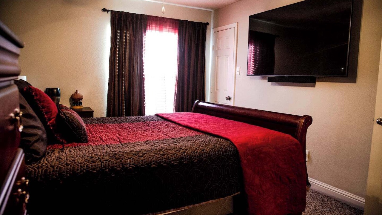 Photo of Bedroom in Addison