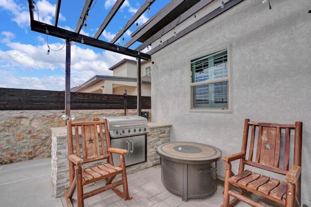 Photo of Patio Balcony in Biggs Field