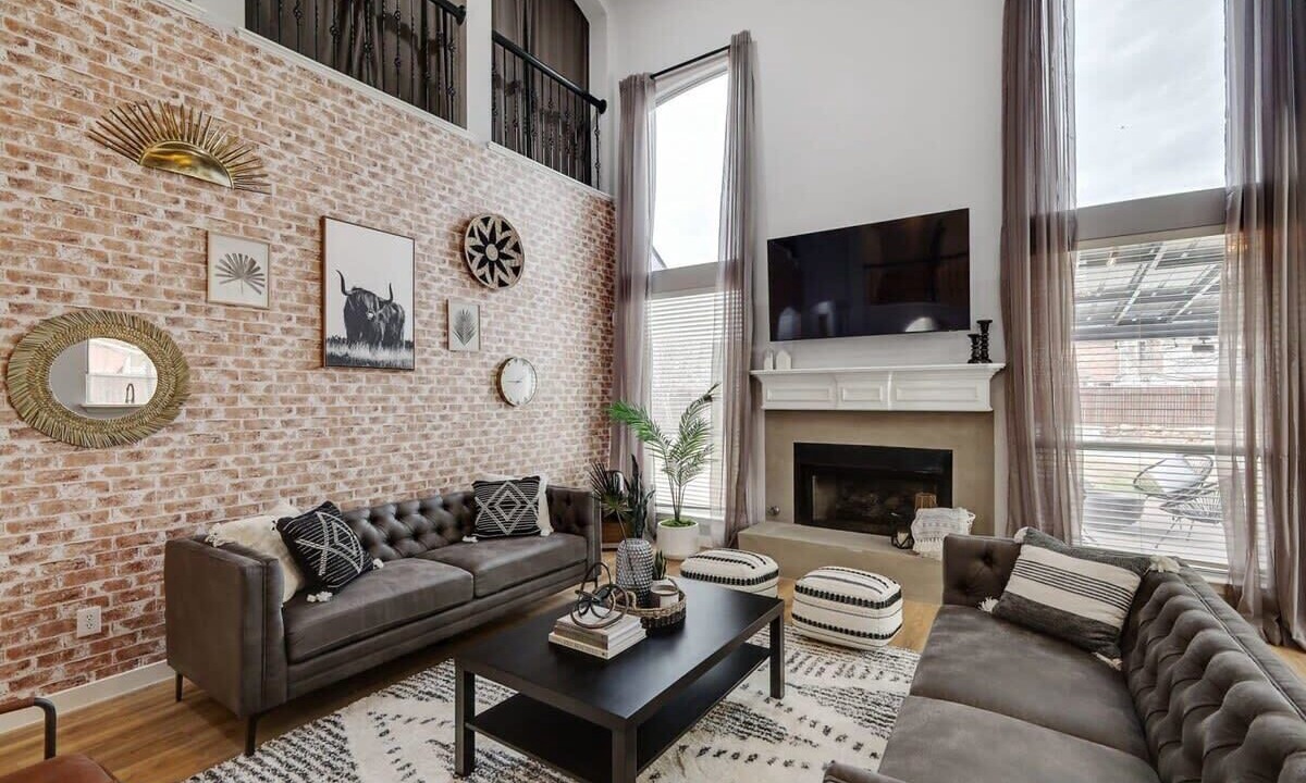 Photo of Livingroom in Fossil Creek