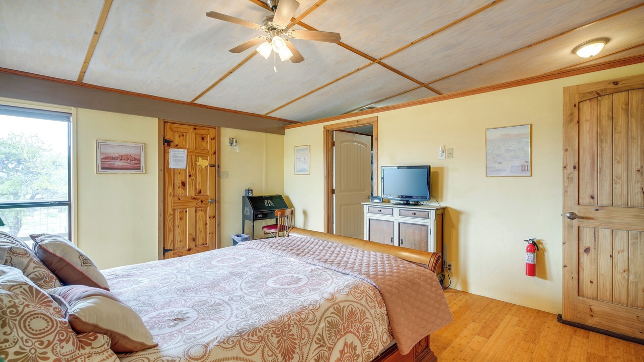 Photo of Bedroom in Medina
