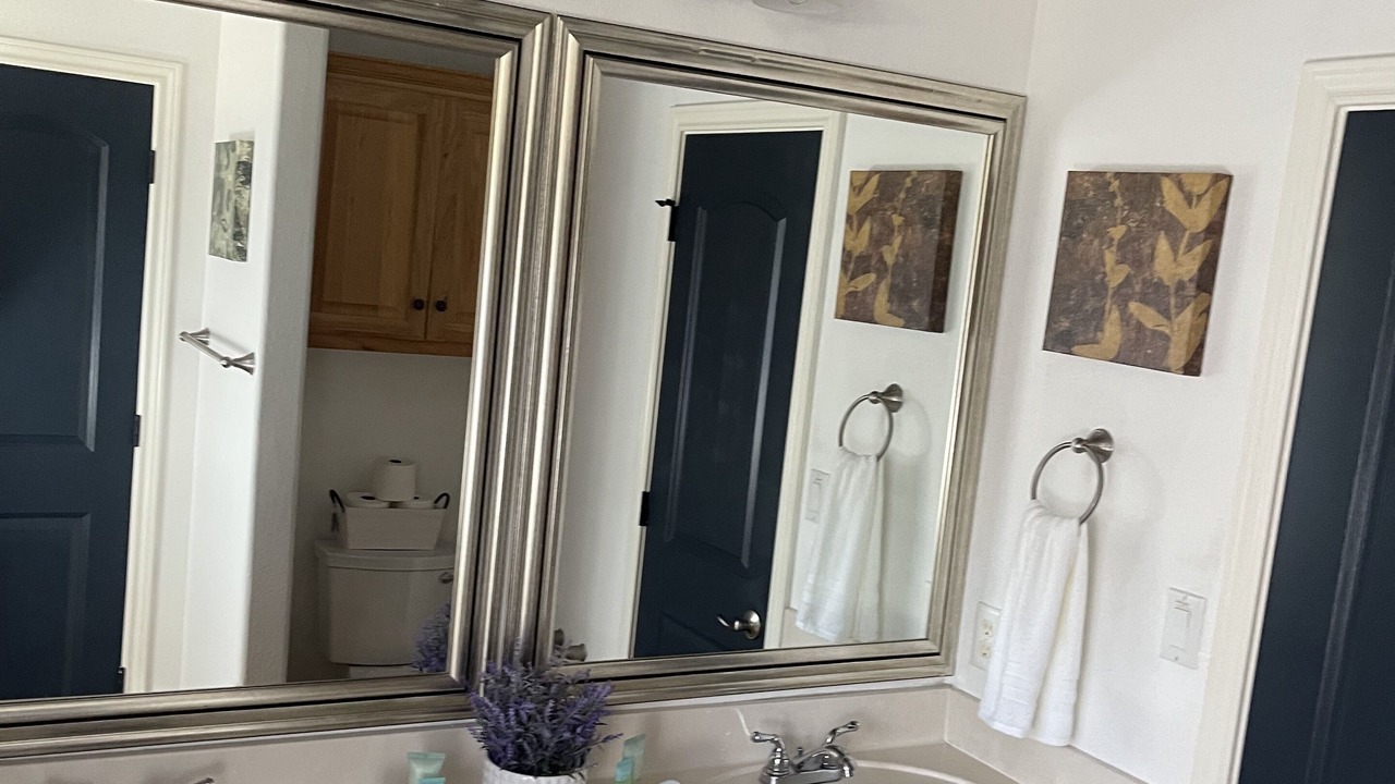 Photo of Bathroom in Point Venture