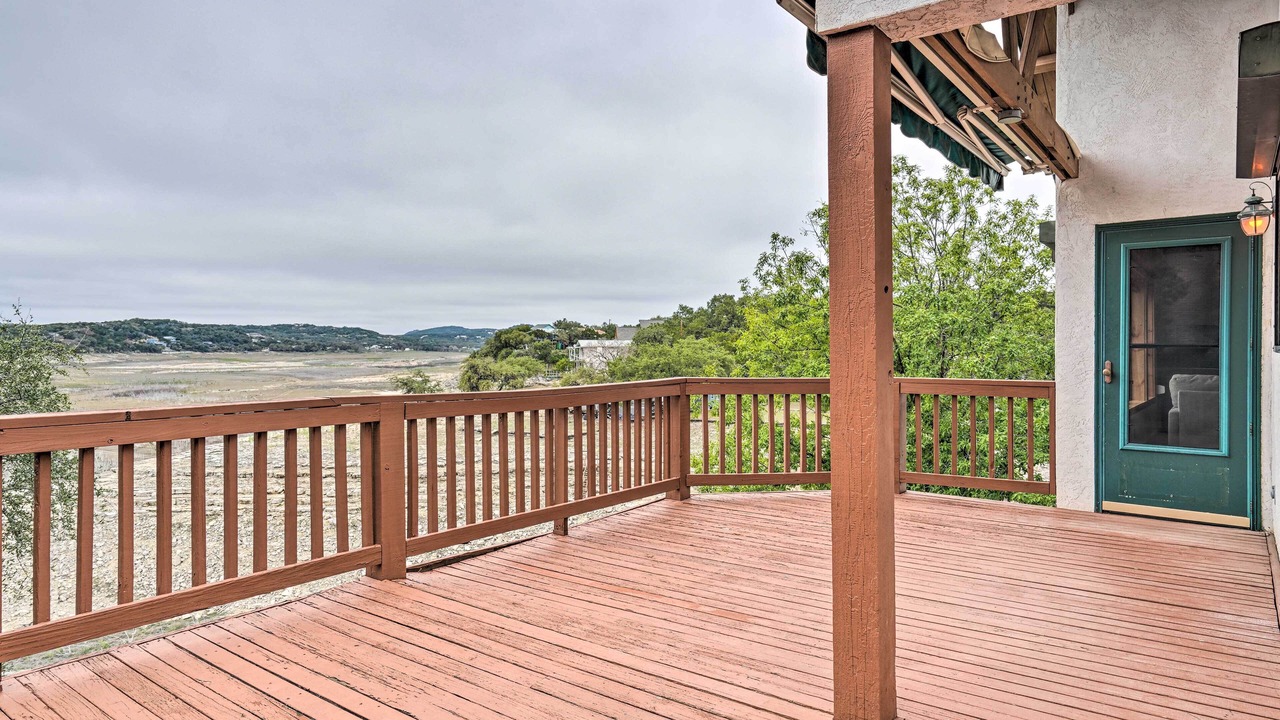 Photo of Patio Balcony in Lakehills