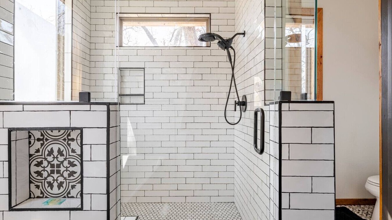 Photo of Bathroom in Flint