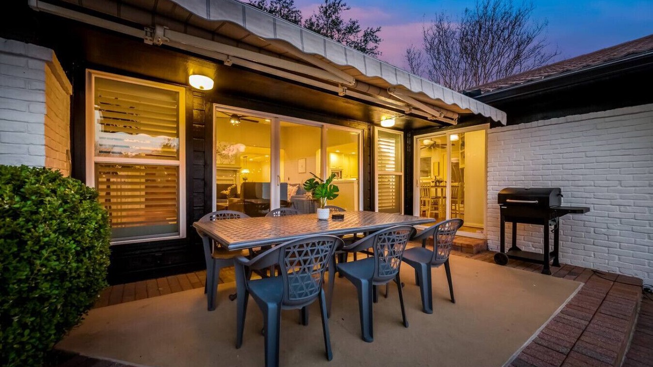Photo of Outdoor in Lake Highlands