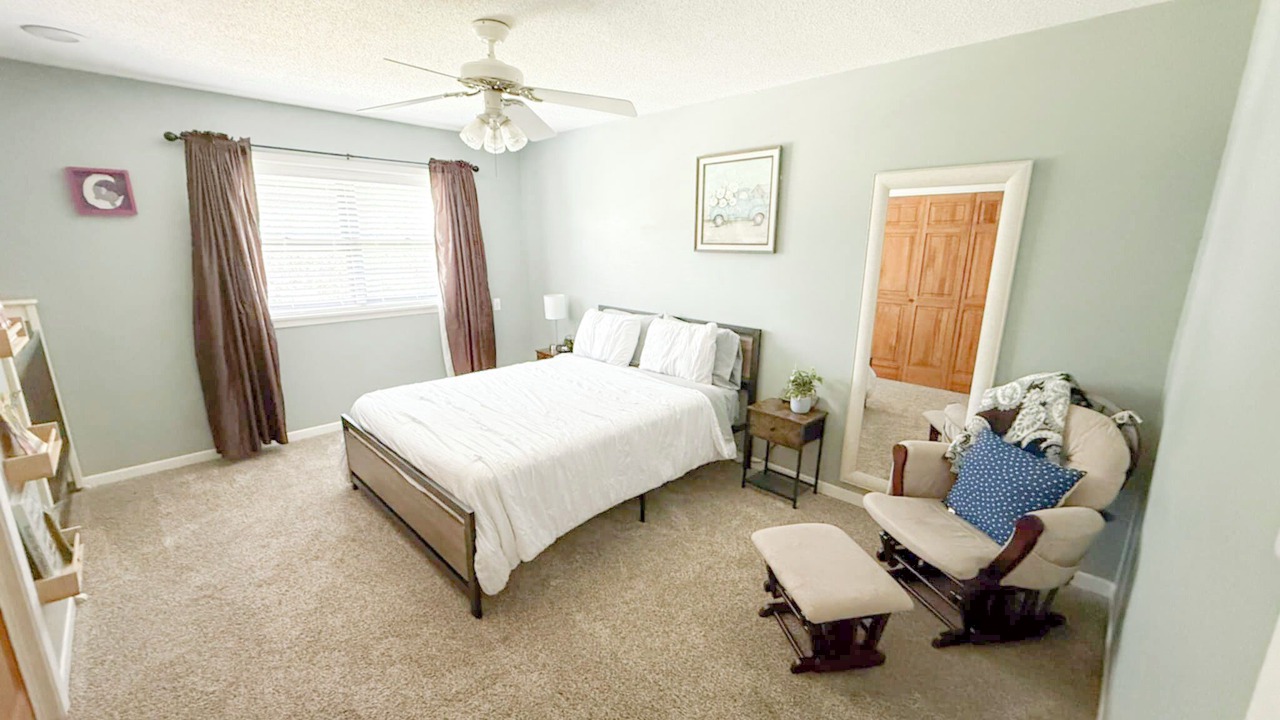 Photo of Bedroom in Plantation Oaks