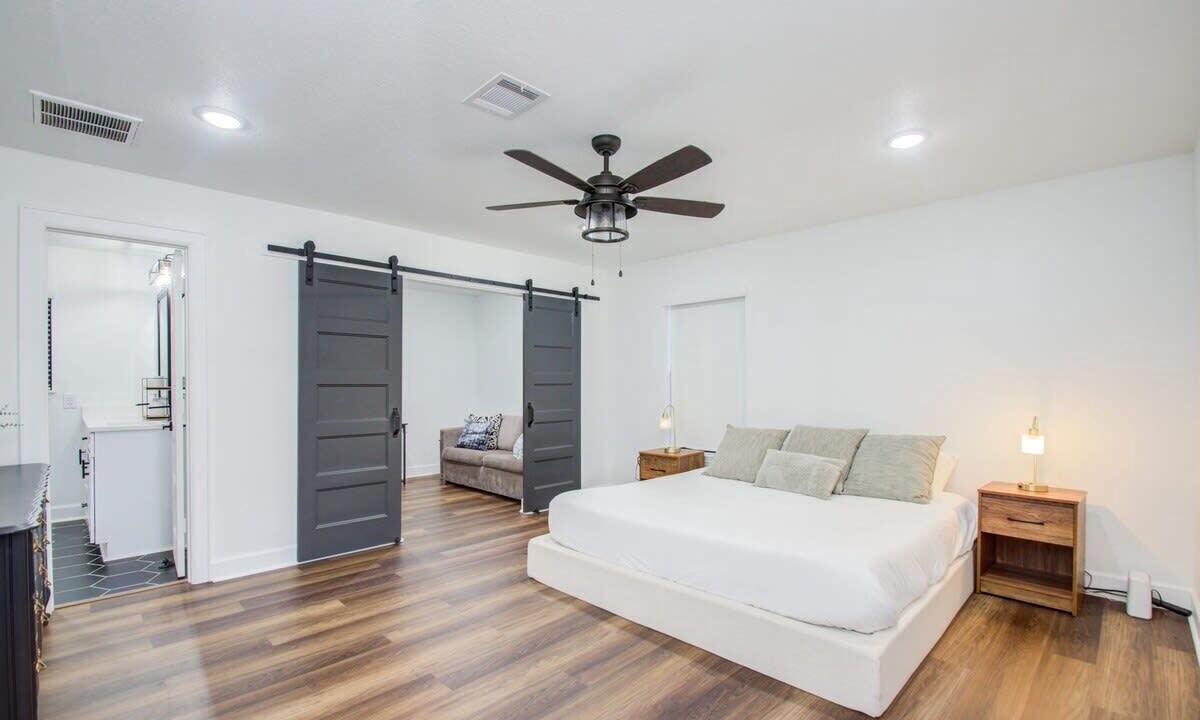Photo of Bedroom in Braeswood Place