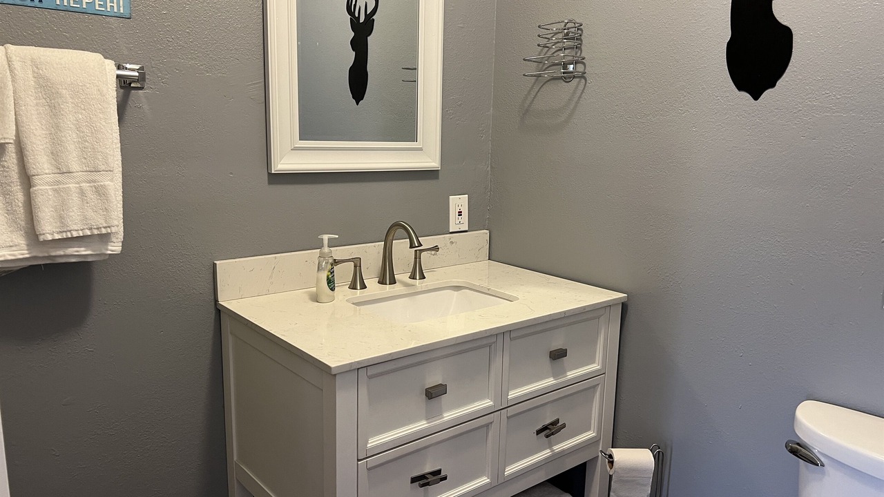 Photo of Bathroom in Yantis
