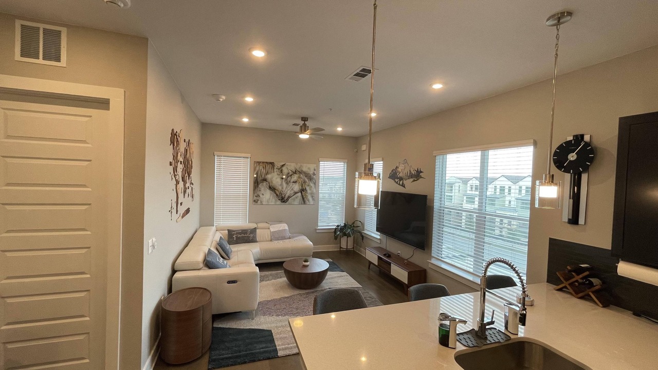 Photo of Livingroom in Oakmont Heights