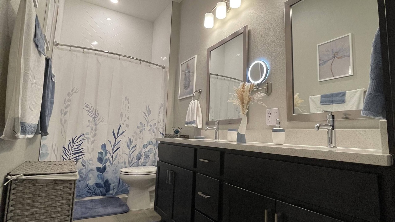 Photo of Bathroom in Oakmont Heights