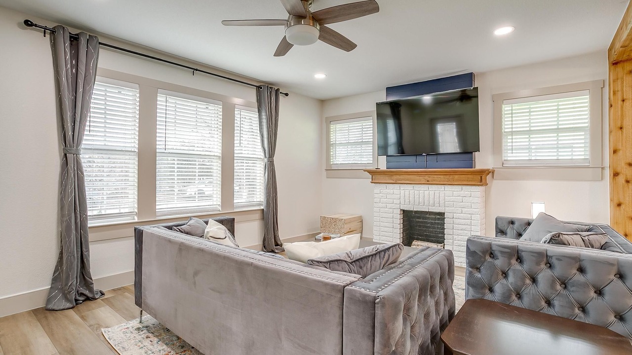 Photo of Livingroom in Arlington Heights