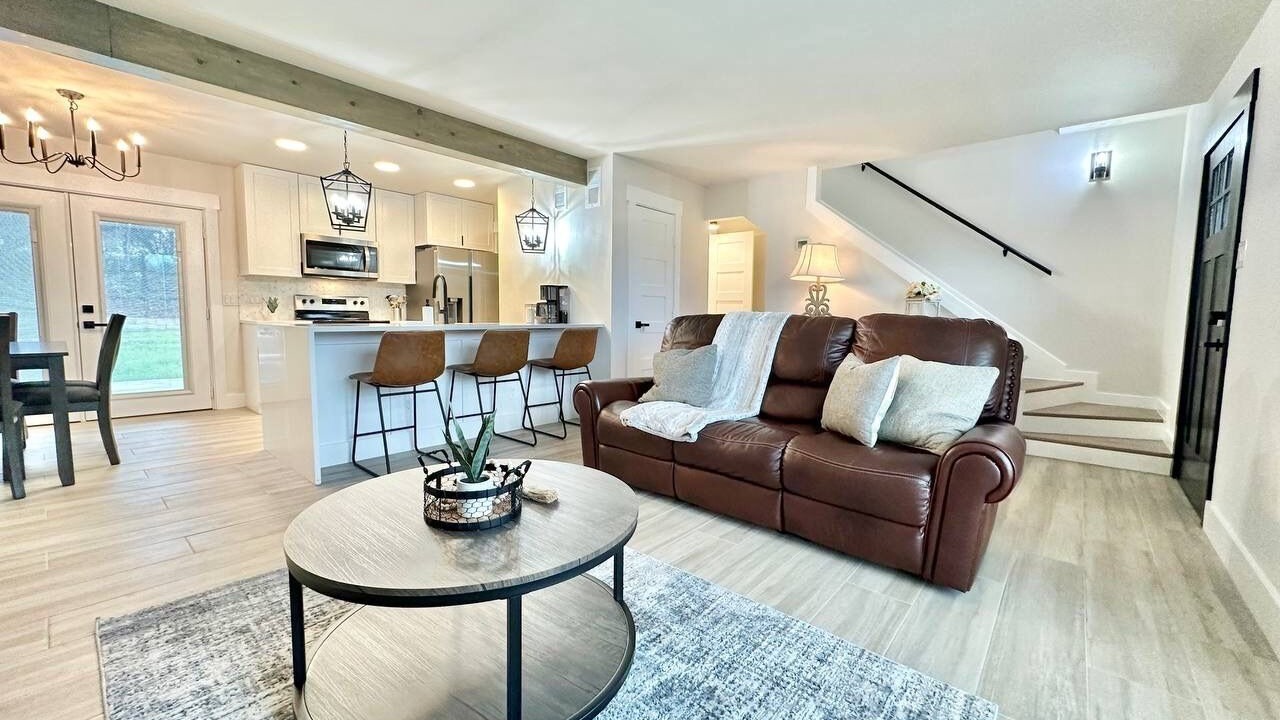 Photo of Livingroom in Wetmore