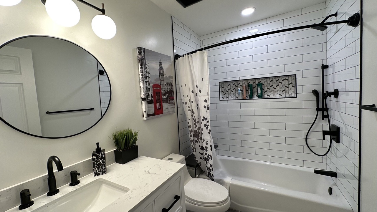 Photo of Bathroom in Huning Highland Historic District