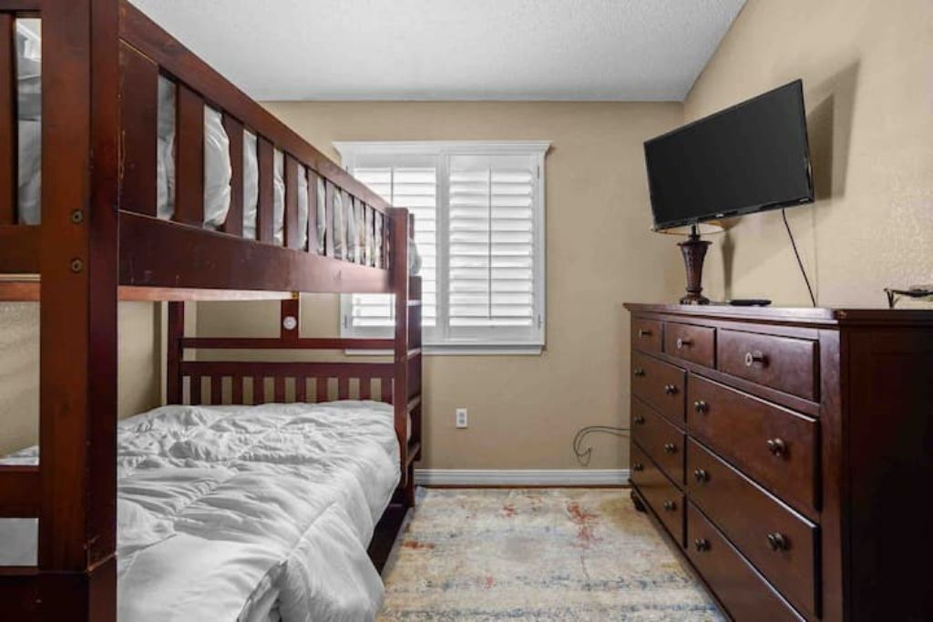Photo of Bedroom in Biggs Field
