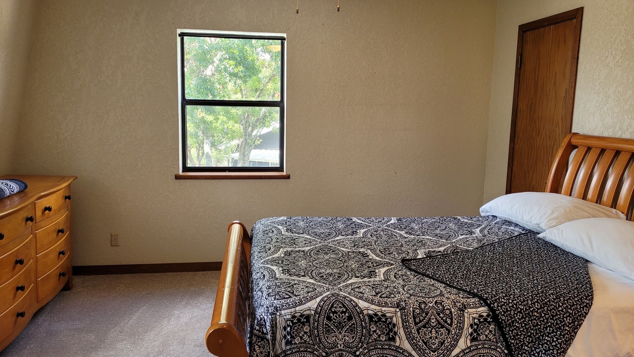 Photo of Bedroom in Utopia