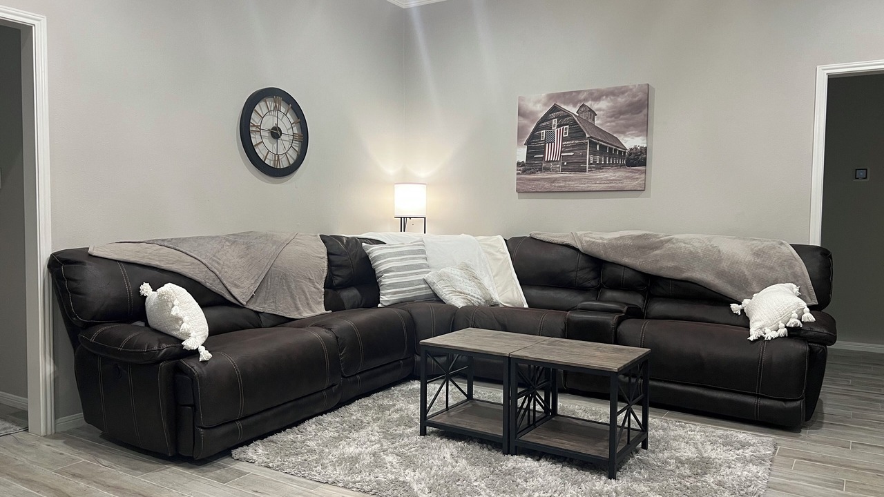Photo of Livingroom in College Station