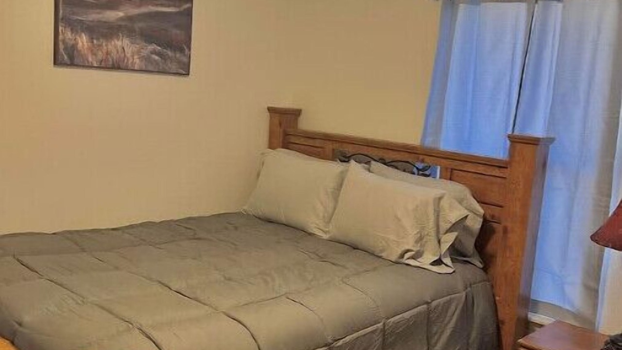 Photo of Bedroom in Alamogordo