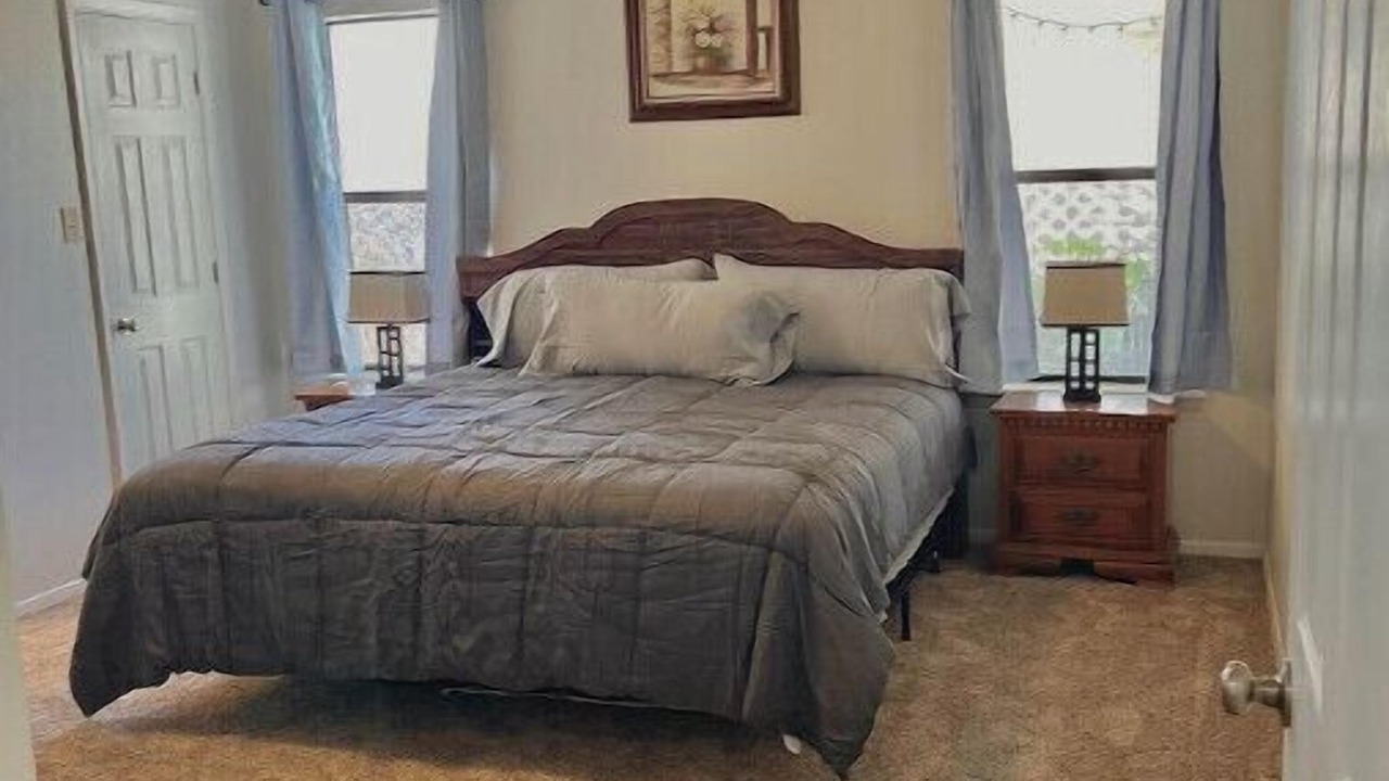 Photo of Bedroom in Alamogordo